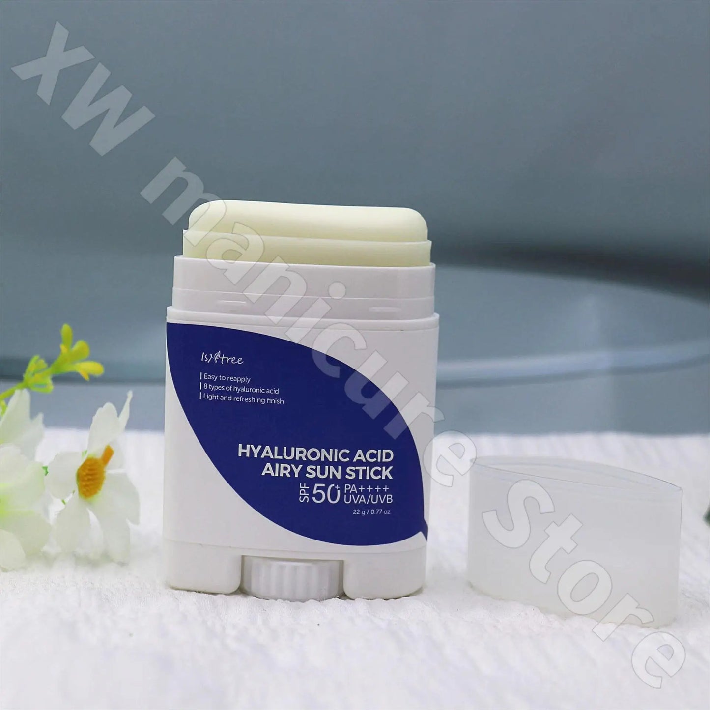 Isntree Hyaluronic Acid Shuang Air Sunscreen Stick 22g Isolated UV Outdoor Portable and Long-lasting SPF50 PA++++