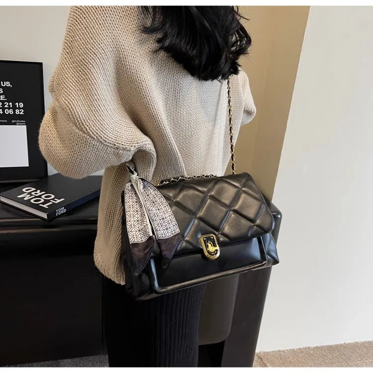 Light Luxury Elegant Red Plaid Chains Shoulder Bag High Quality Fashion Girls New Crossbody Bag Large Capacity Commuter Bag