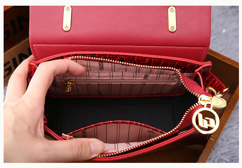 Fashion Diamonds Women Handbags 2023 Red Genuine Leather Lady Shoulder Messenger Bag Crocodile Pattern Portable Shell Tote Bags