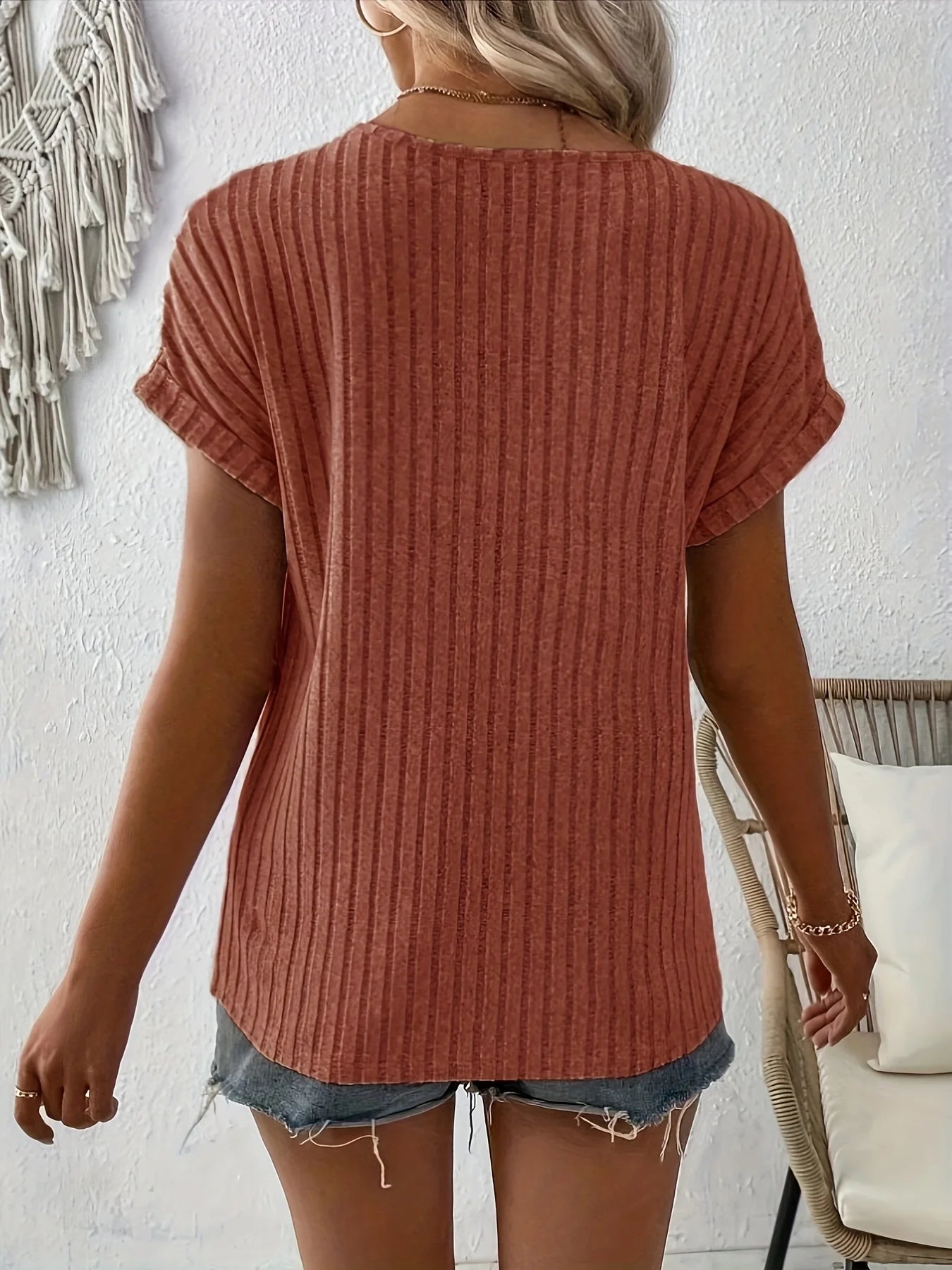 Spring/summer new solid color ribbed top V-neck button decorated elegant T-shirt ladies S-2XL