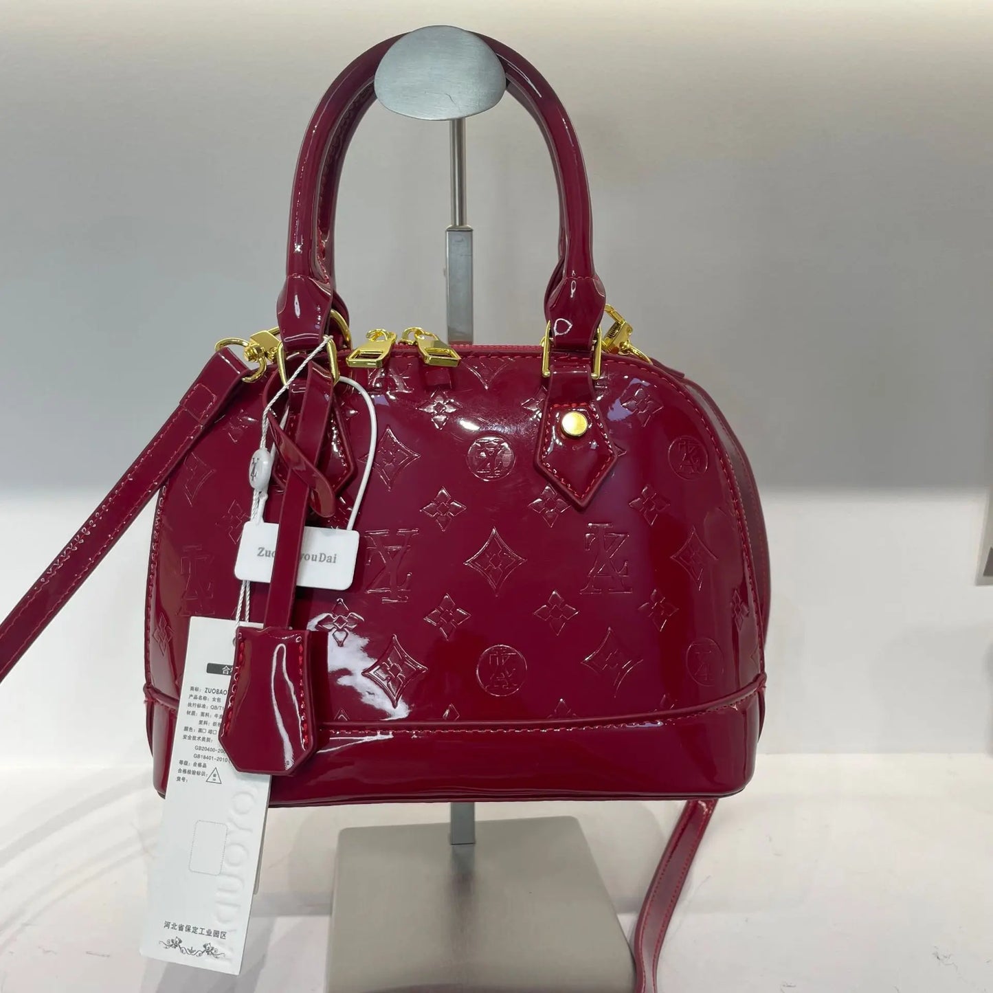 Women's Leather Shoulder Bags - Branded Handbag Collection, Trendy Crossbody Bags and Practical Tote Bags