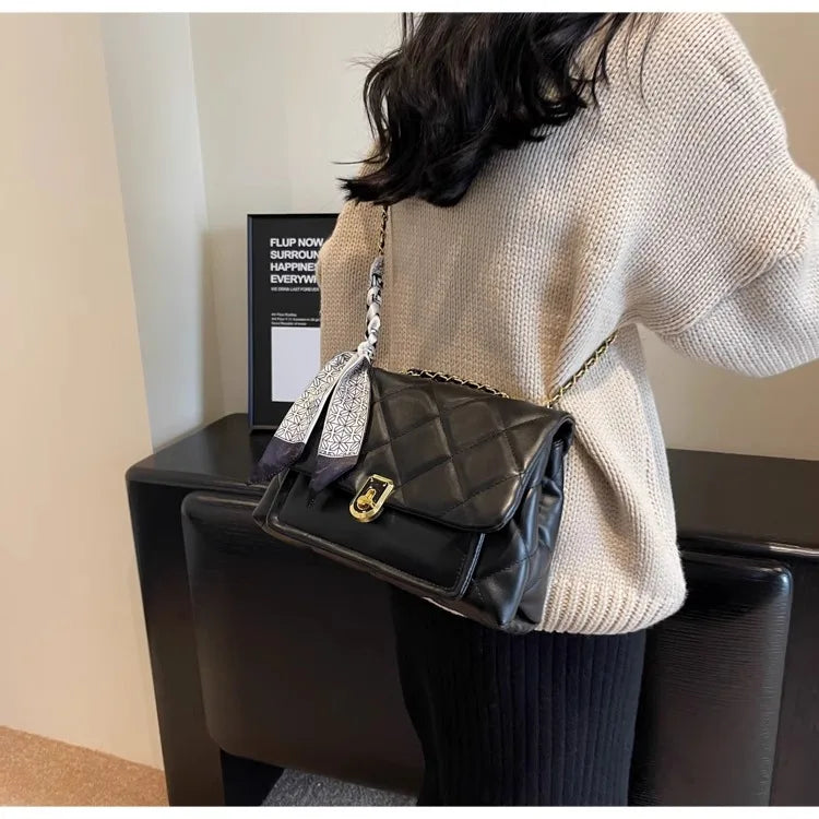 Light Luxury Elegant Red Plaid Chains Shoulder Bag High Quality Fashion Girls New Crossbody Bag Large Capacity Commuter Bag