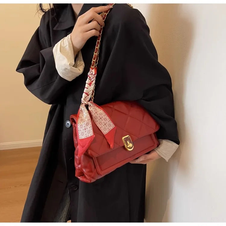 Light Luxury Elegant Red Plaid Chains Shoulder Bag High Quality Fashion Girls New Crossbody Bag Large Capacity Commuter Bag