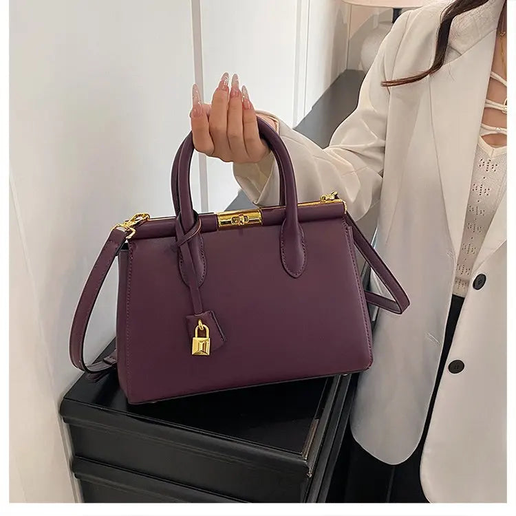 Stylish Large Single Shoulder Bag For Women 2026 Spring Collection Zipper Closure Handbag Ladies Shoulder Tote Purse