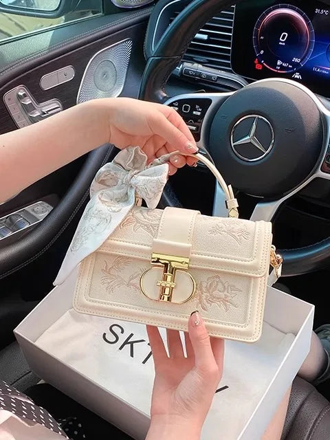 New Chinese and Luxury Makeup Bag with Charming Decoration and Scarves Women's Popular Versatile Handheld Crossbody Bag