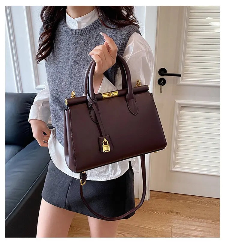 Stylish Large Single Shoulder Bag For Women 2026 Spring Collection Zipper Closure Handbag Ladies Shoulder Tote Purse