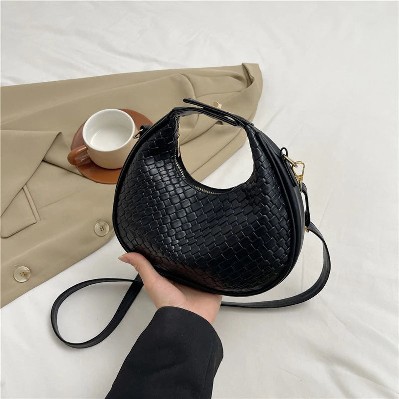 Women's Premium Shoulder Bag New Fashion Niche Design Messenger Bag Female Simple Style Female Woven Hobo Bag