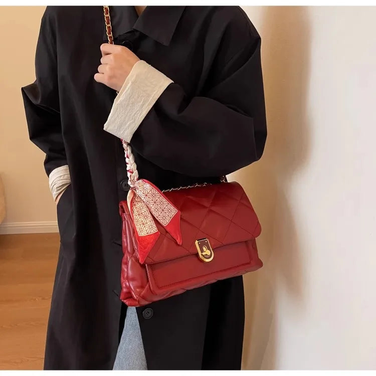 Light Luxury Elegant Red Plaid Chains Shoulder Bag High Quality Fashion Girls New Crossbody Bag Large Capacity Commuter Bag