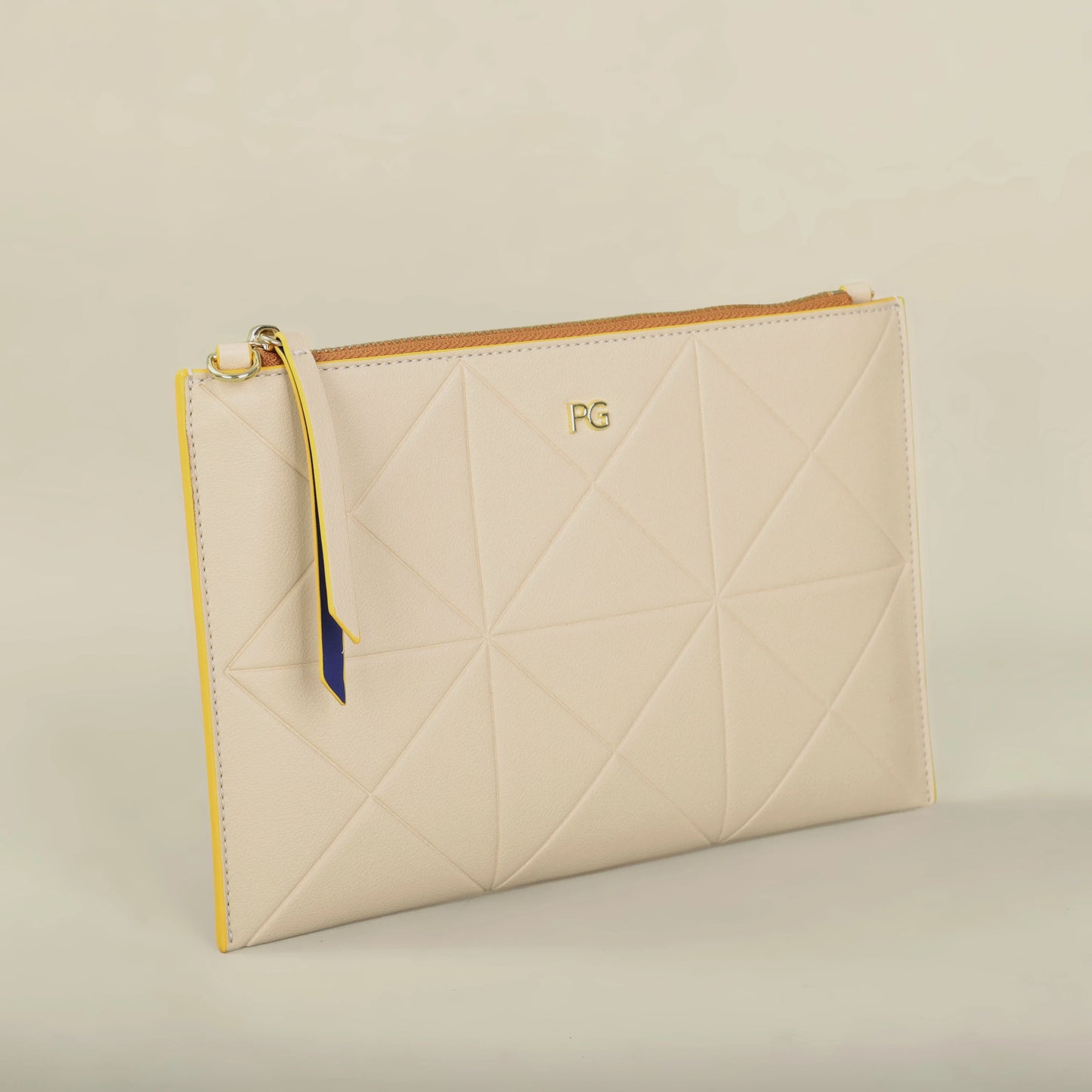 PG 2026 Classic New Women Handheld Bag Easy carry Better design Business Commuter Party Handheld Bag Envelope bag