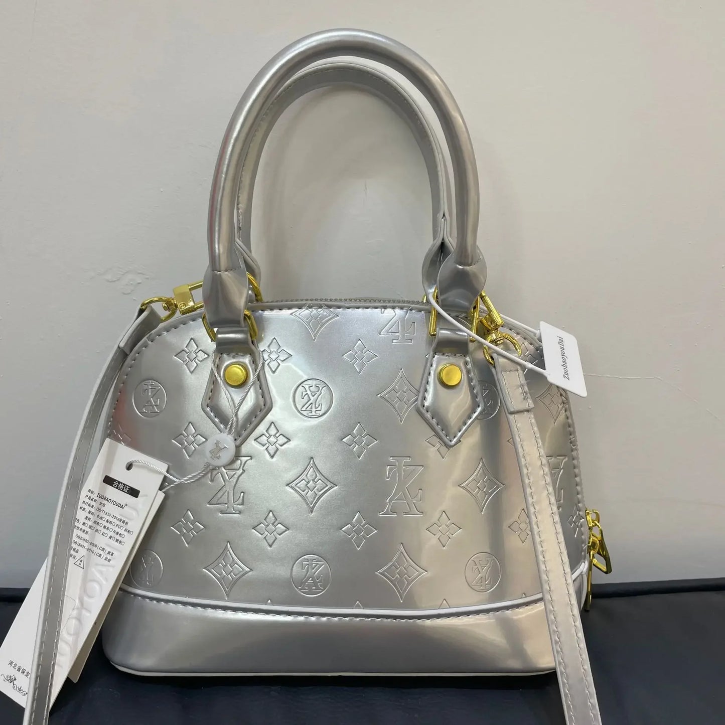 Women's Leather Shoulder Bags - Branded Handbag Collection, Trendy Crossbody Bags and Practical Tote Bags