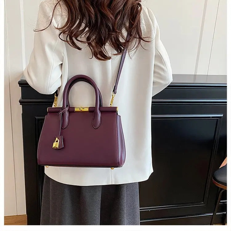 Stylish Large Single Shoulder Bag For Women 2026 Spring Collection Zipper Closure Handbag Ladies Shoulder Tote Purse