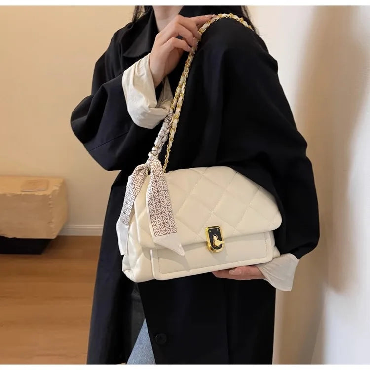 Light Luxury Elegant Red Plaid Chains Shoulder Bag High Quality Fashion Girls New Crossbody Bag Large Capacity Commuter Bag