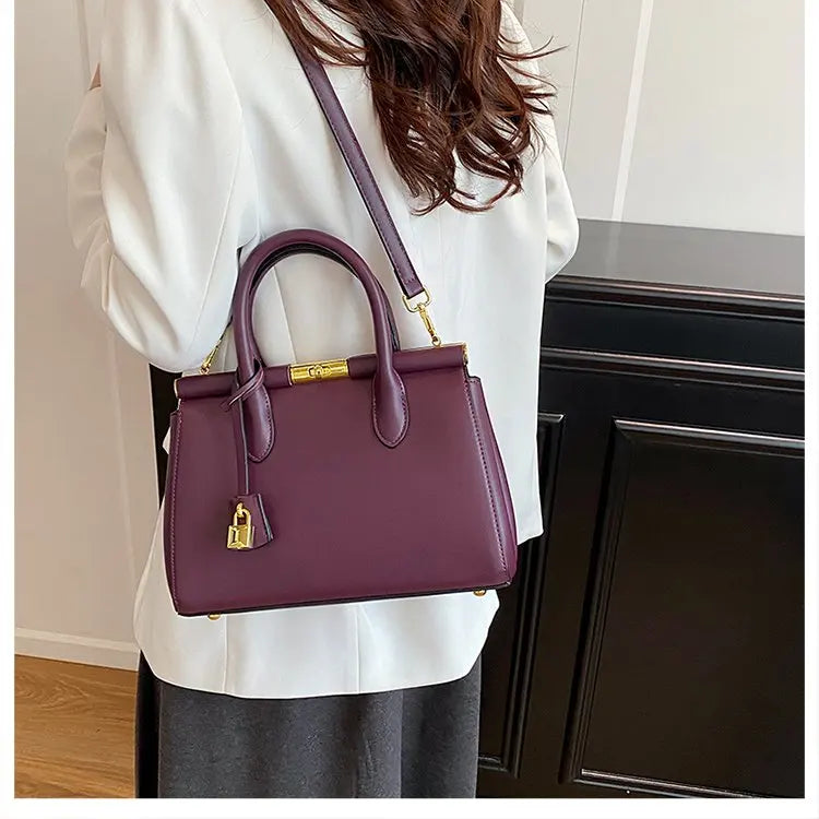 Stylish Large Single Shoulder Bag For Women 2026 Spring Collection Zipper Closure Handbag Ladies Shoulder Tote Purse