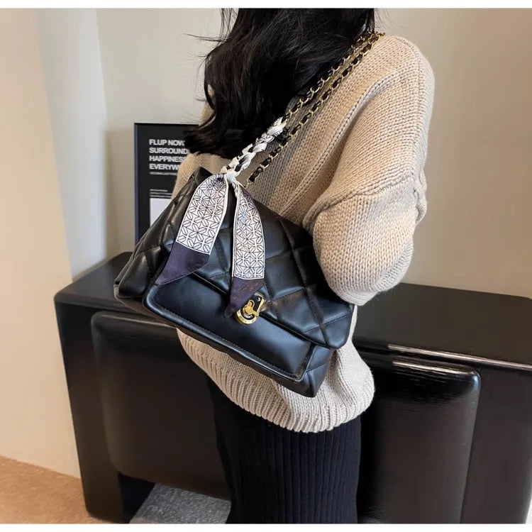 Light Luxury Elegant Red Plaid Chains Shoulder Bag High Quality Fashion Girls New Crossbody Bag Large Capacity Commuter Bag