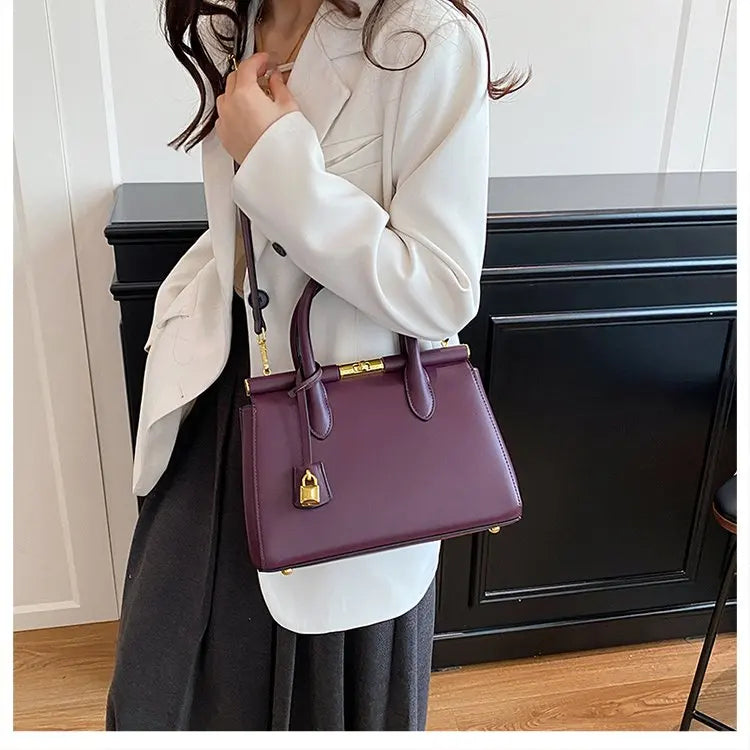 Stylish Large Single Shoulder Bag For Women 2026 Spring Collection Zipper Closure Handbag Ladies Shoulder Tote Purse
