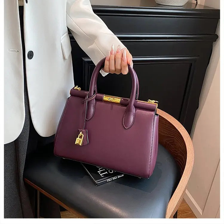Stylish Large Single Shoulder Bag For Women 2026 Spring Collection Zipper Closure Handbag Ladies Shoulder Tote Purse