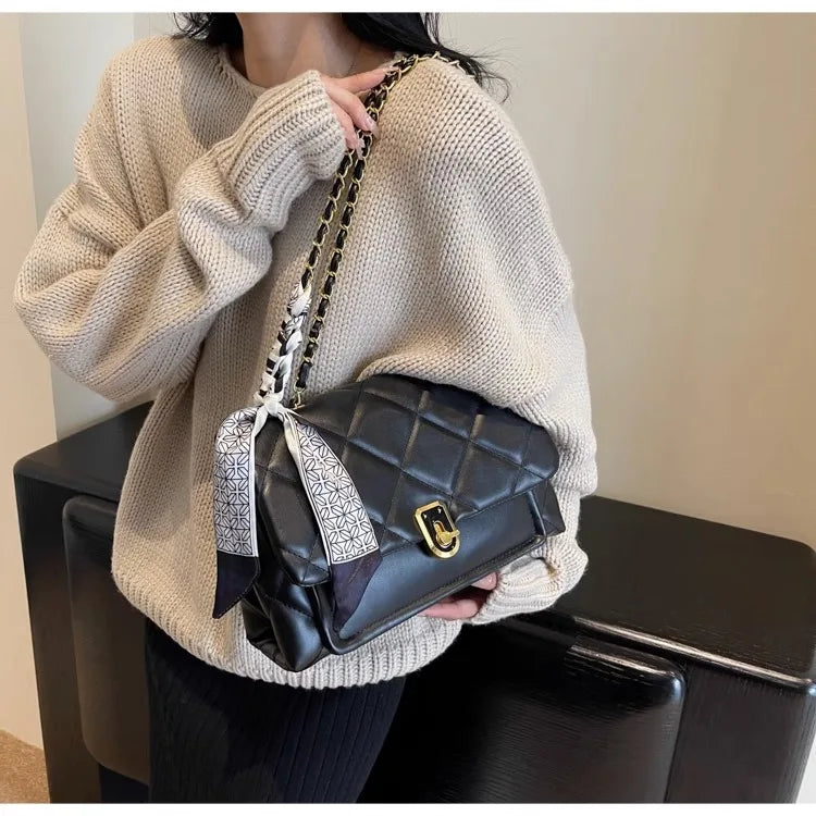 Light Luxury Elegant Red Plaid Chains Shoulder Bag High Quality Fashion Girls New Crossbody Bag Large Capacity Commuter Bag