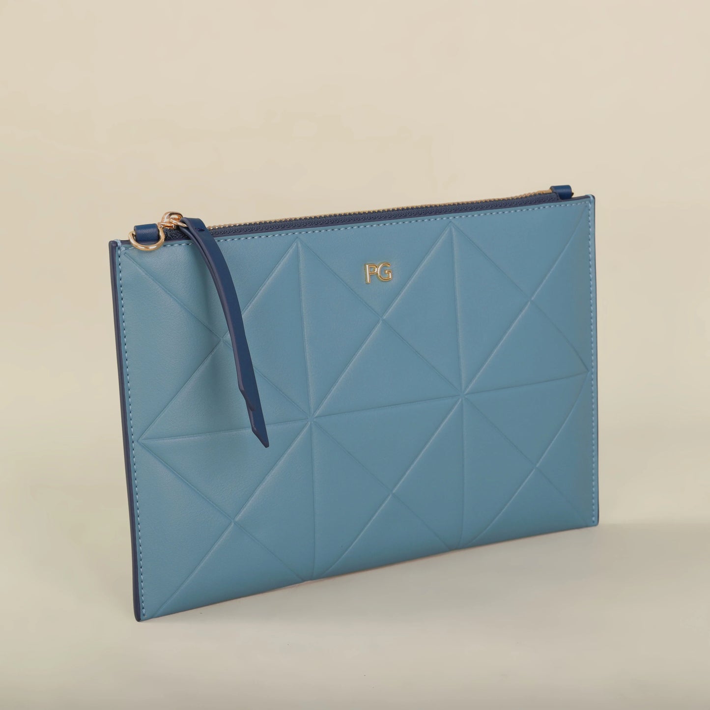 PG 2026 Classic New Women Handheld Bag Easy carry Better design Business Commuter Party Handheld Bag Envelope bag