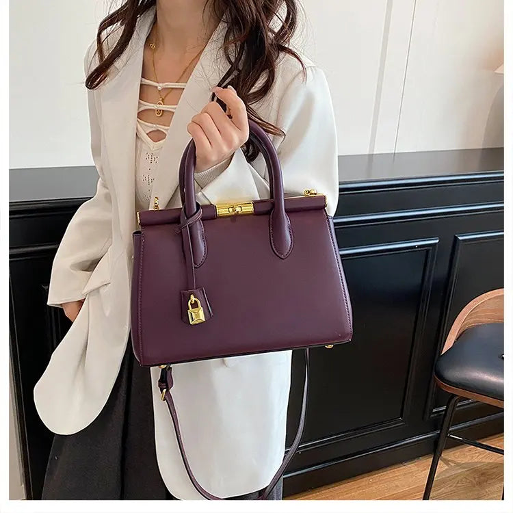 Stylish Large Single Shoulder Bag For Women 2026 Spring Collection Zipper Closure Handbag Ladies Shoulder Tote Purse