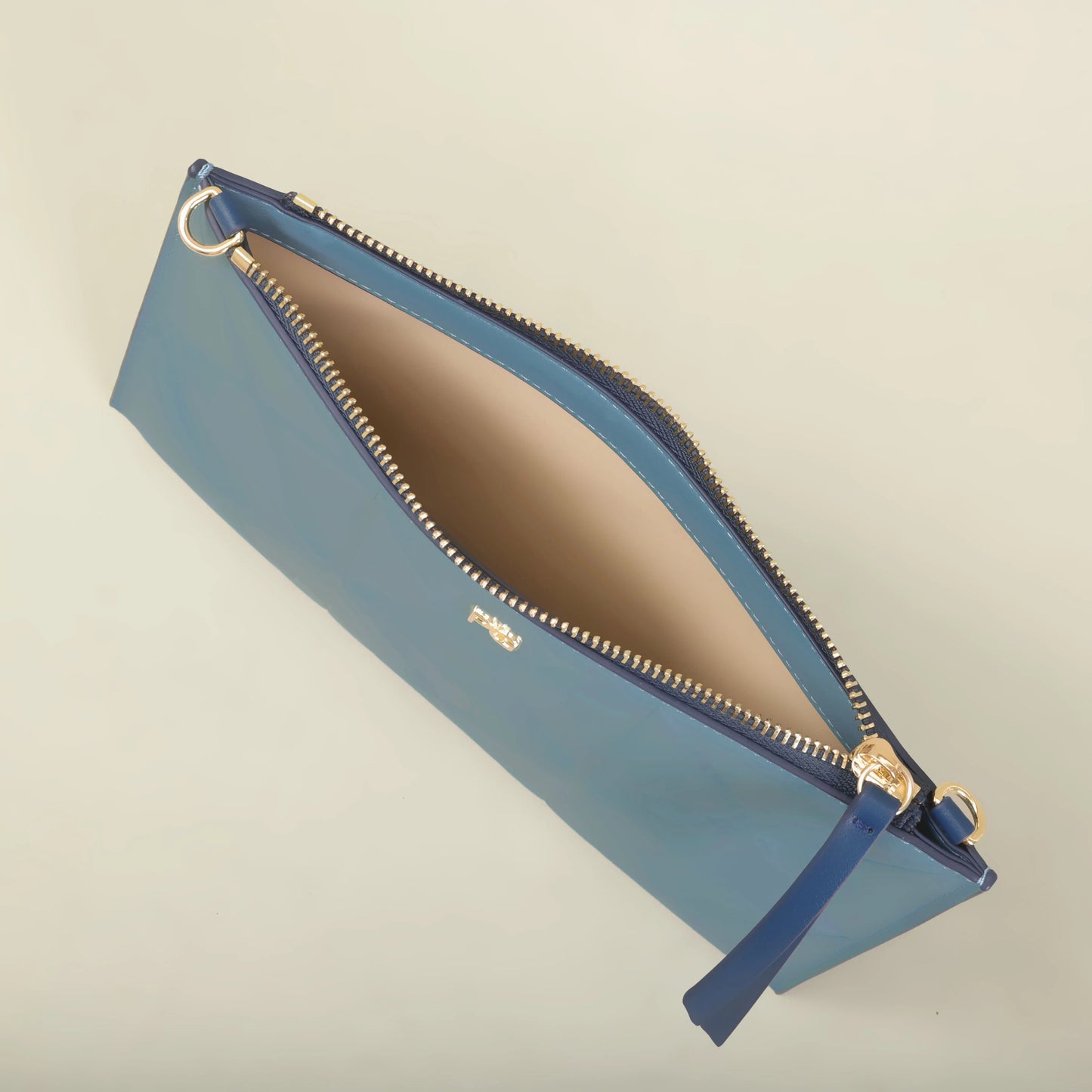 PG 2026 Classic New Women Handheld Bag Easy carry Better design Business Commuter Party Handheld Bag Envelope bag