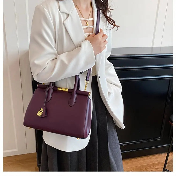 Stylish Large Single Shoulder Bag For Women 2026 Spring Collection Zipper Closure Handbag Ladies Shoulder Tote Purse